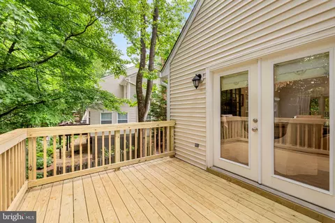 Exterior - 9206 Northedge Dr, Springfield, VA 22153 photo 7 of 14