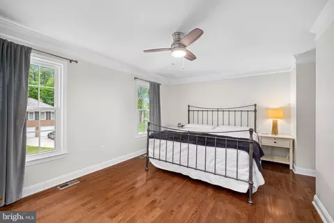 Bedroom - 9206 Northedge Dr, Springfield, VA 22153 photo 3 of 6