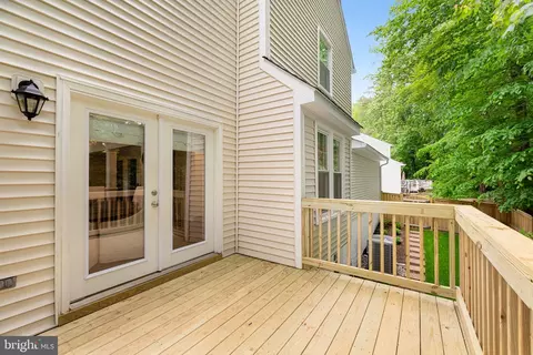 Exterior - 9206 Northedge Dr, Springfield, VA 22153 photo 6 of 14