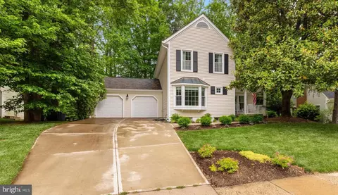 Exterior - 9206 Northedge Dr, Springfield, VA 22153 photo 2 of 14