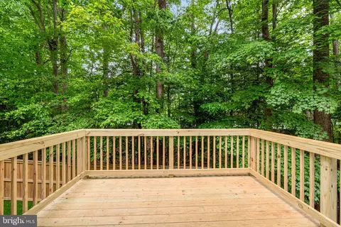 Exterior - 9206 Northedge Dr, Springfield, VA 22153 photo 5 of 14