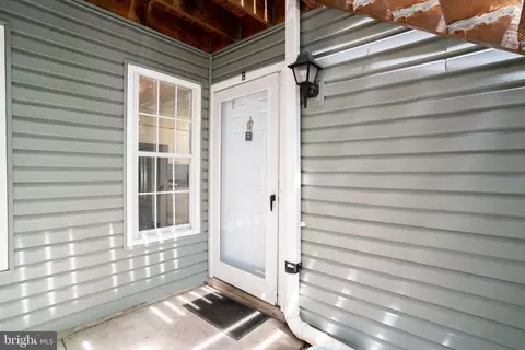 8607 B Beekman Pl #7B, Alexandria, VA 22309