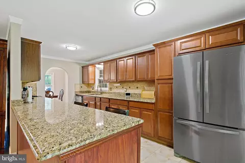 8610 Westmeath Ct, Springfield, VA 22152 photo 14