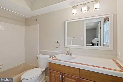 8610 Westmeath Ct, Springfield, VA 22152 photo 25