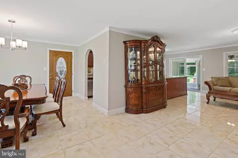8610 Westmeath Ct, Springfield, VA 22152 photo 18