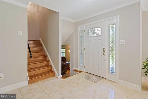 8610 Westmeath Ct, Springfield, VA 22152 photo 9