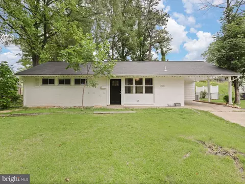 7435 Bath St, Springfield, VA 22150