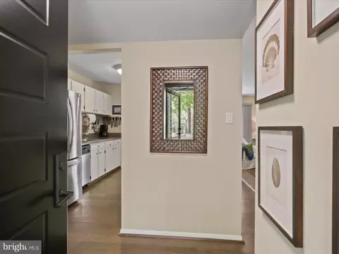 11416 Turnmill Ln, Reston, VA 20191 photo 4