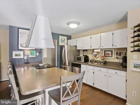 11416 Turnmill Ln, Reston, VA 20191 photo 9