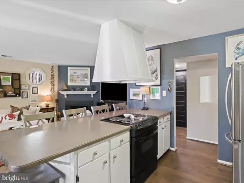11416 Turnmill Ln, Reston, VA 20191 photo 10