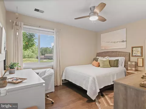 11416 Turnmill Ln, Reston, VA 20191 photo 14