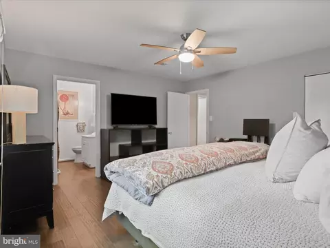 11416 Turnmill Ln, Reston, VA 20191 photo 17