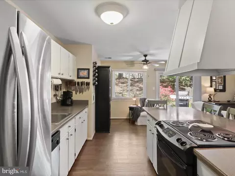 11416 Turnmill Ln, Reston, VA 20191 photo 11