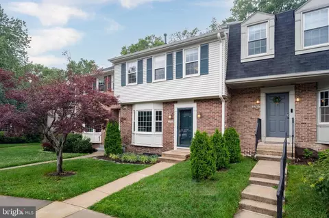 2759 Carter Farm Ct, Alexandria, VA 22306