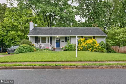 5222 Ferndale St, Springfield, VA 22151 photo 2
