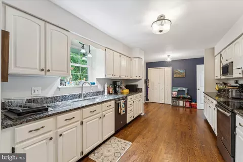 5222 Ferndale St, Springfield, VA 22151 photo 6