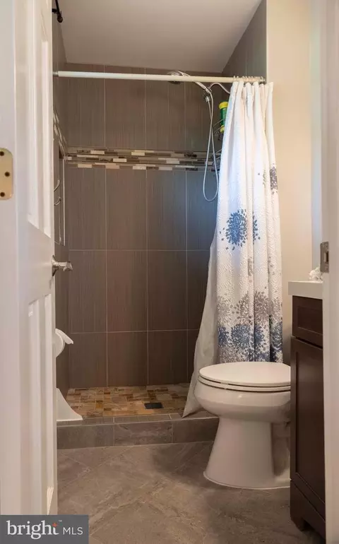8716 Kenilworth Dr, Springfield, VA 22151 photo 26