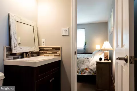 8716 Kenilworth Dr, Springfield, VA 22151 photo 25