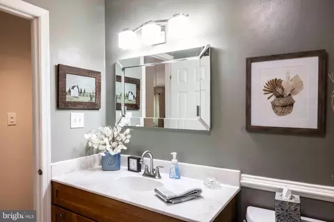 8716 Kenilworth Dr, Springfield, VA 22151 photo 31