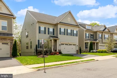 9087 Bear Branch Pl, Fairfax, VA 22031