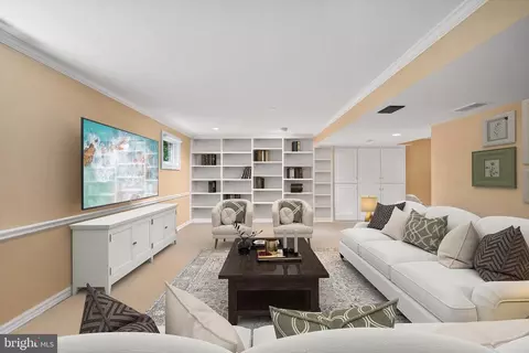 Living - 7707 Crossover Dr, Mclean, VA 22102 photo 3 of 3
