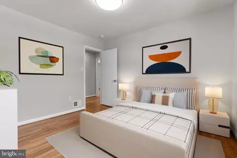 Bedroom - 5525 Rolling Rd, Springfield, VA 22151 photo 3 of 18