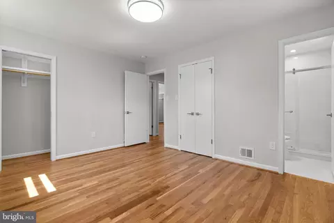 Bedroom - 5525 Rolling Rd, Springfield, VA 22151 photo 9 of 18