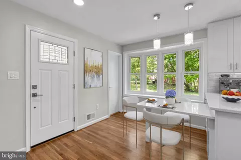 Entry Way - 5525 Rolling Rd, Springfield, VA 22151 photo 1 of 5