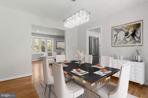 Dining - 5525 Rolling Rd, Springfield, VA 22151 photo 3 of 4