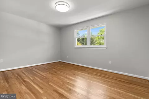 Bedroom - 5525 Rolling Rd, Springfield, VA 22151 photo 12 of 18