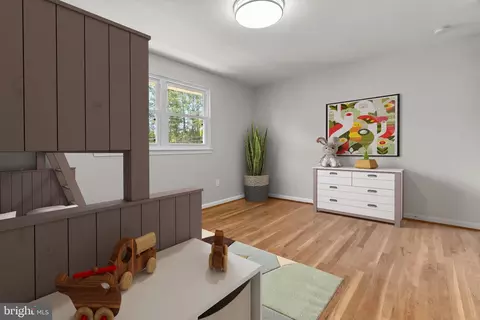 Bedroom - 5525 Rolling Rd, Springfield, VA 22151 photo 4 of 18