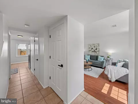 Entry Way - 8448 Kitchener Dr, Springfield, VA 22153 photo 2 of 4