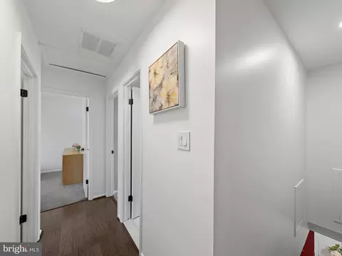 Entry Way - 8448 Kitchener Dr, Springfield, VA 22153 photo 3 of 4