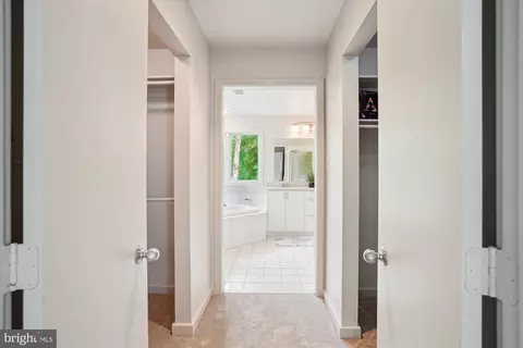 Entry Way - 1145 Water Pointe Ln, Reston, VA 20194 photo 5 of 8