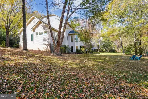 Exterior - 1145 Water Pointe Ln, Reston, VA 20194 photo 19 of 25
