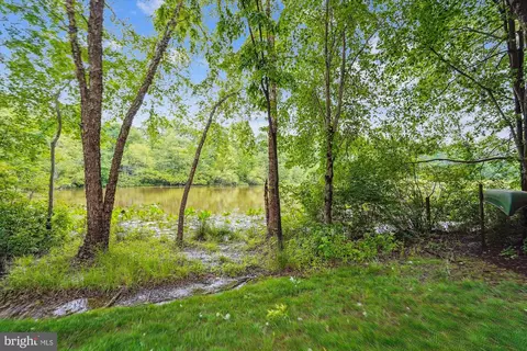 Exterior - 1145 Water Pointe Ln, Reston, VA 20194 photo 10 of 25