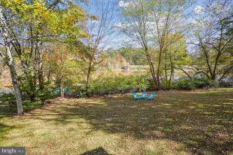 Exterior - 1145 Water Pointe Ln, Reston, VA 20194 photo 21 of 25
