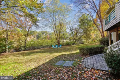 Exterior - 1145 Water Pointe Ln, Reston, VA 20194 photo 20 of 25