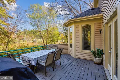 Exterior - 1145 Water Pointe Ln, Reston, VA 20194 photo 17 of 25