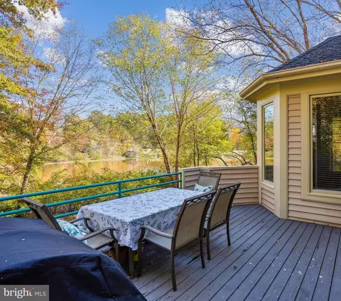 Exterior - 1145 Water Pointe Ln, Reston, VA 20194 photo 16 of 25