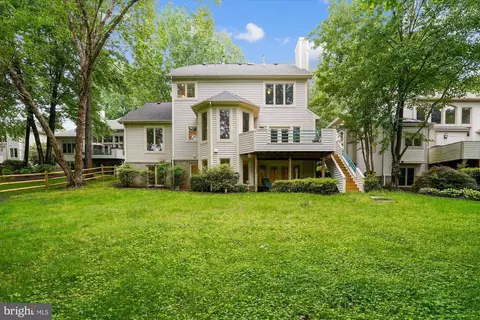 Exterior - 1145 Water Pointe Ln, Reston, VA 20194 photo 8 of 25