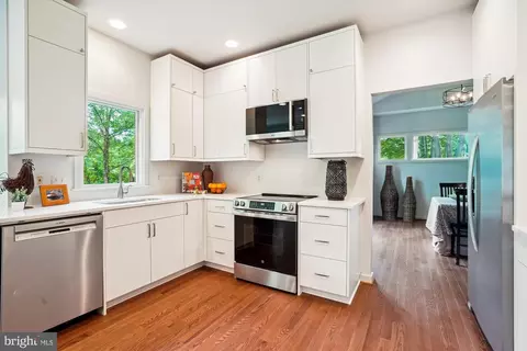 Kitchen - 1145 Water Pointe Ln, Reston, VA 20194 photo 3 of 4