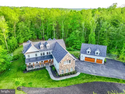 11607 Lawter Ln, Clifton, VA 20124