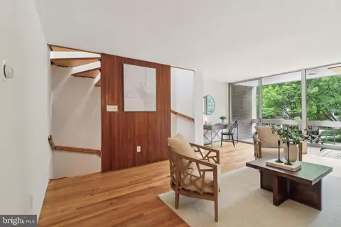 11524 Maple Ridge Rd, Reston, VA 20190 photo 6