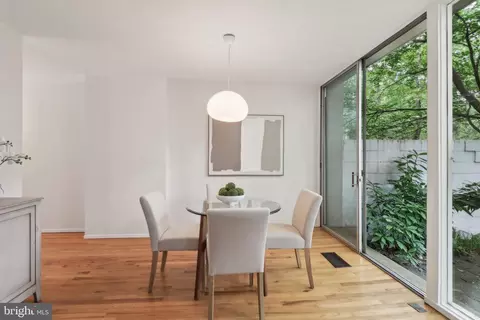 11524 Maple Ridge Rd, Reston, VA 20190 photo 15