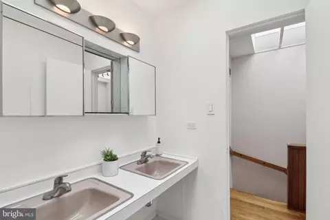 11524 Maple Ridge Rd, Reston, VA 20190 photo 37