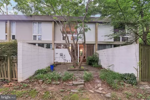 11524 Maple Ridge Rd, Reston, VA 20190 photo 49