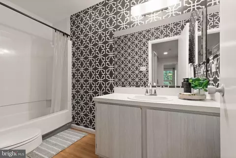 Bath - 11645 Newbridge Ct, Reston, VA 20191 photo 5 of 6