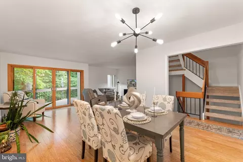 Dining - 11645 Newbridge Ct, Reston, VA 20191 photo 1 of 2