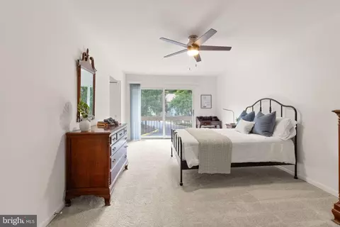 Bedroom - 11645 Newbridge Ct, Reston, VA 20191 photo 1 of 8